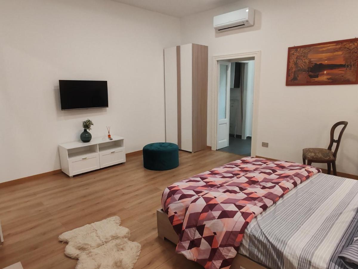 Appartamenti Lungo Fiume Sesto Calende Exterior foto